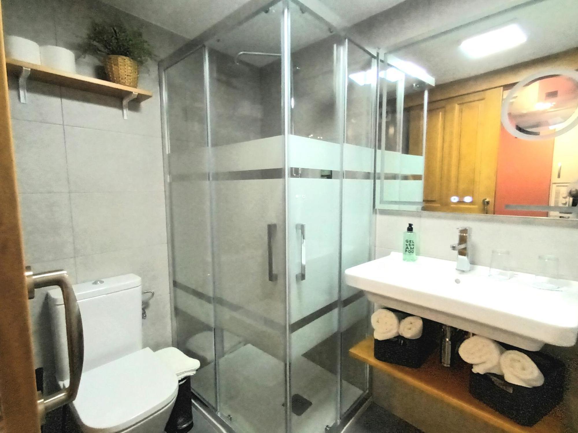 Apartamentos La Casa Del Pintor Cudillero Bilik gambar